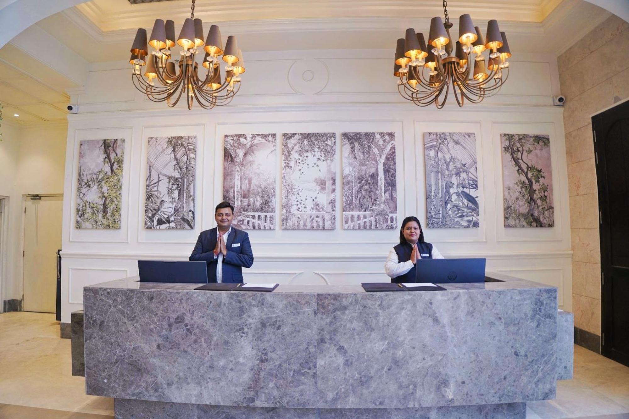 Rhythm Gurugram Hotel & Suites, Sohna Road Ґурґаон Екстер'єр фото