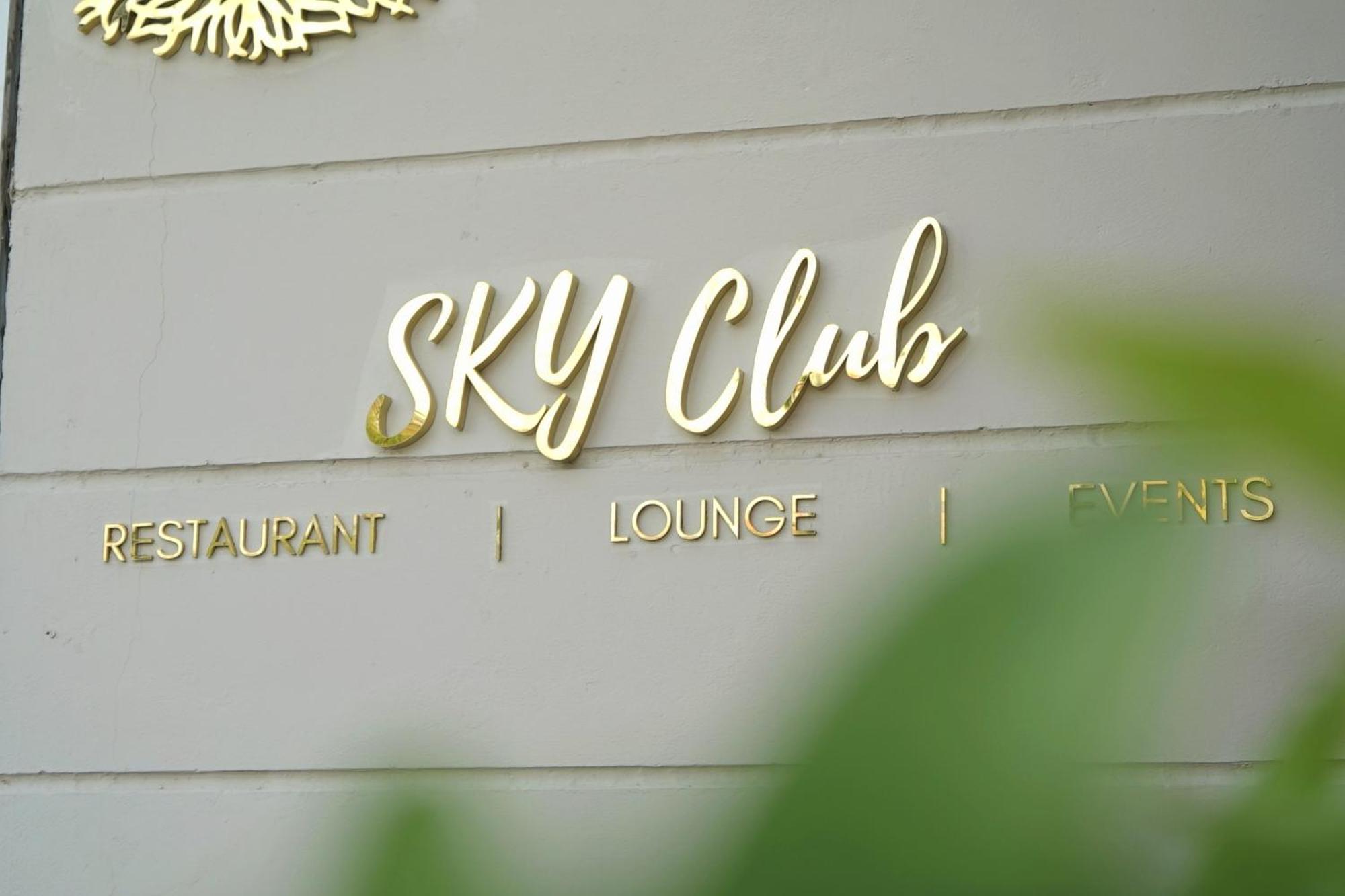 Rhythm Gurugram Hotel & Suites, Sohna Road Ґурґаон Екстер'єр фото