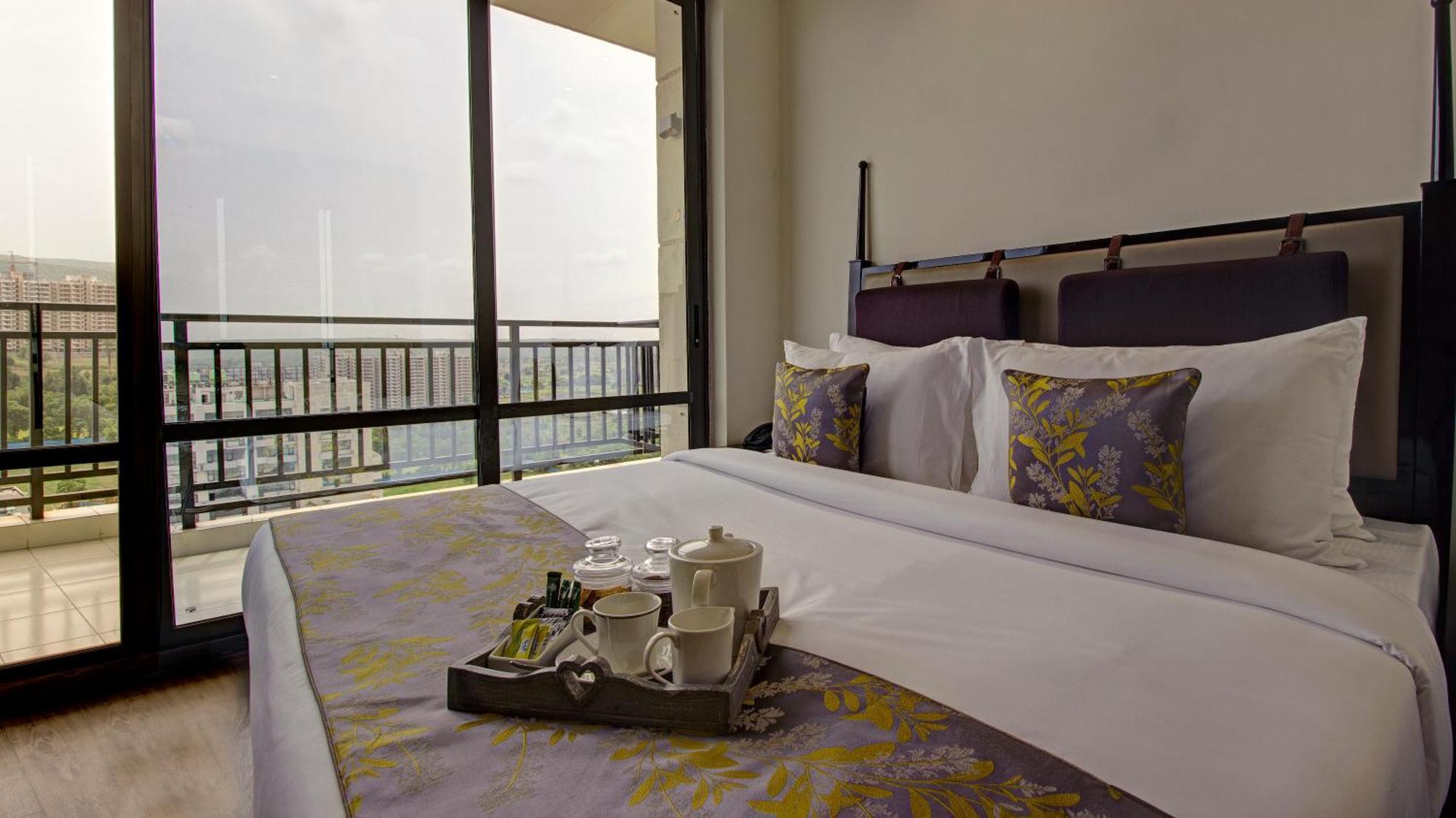 Rhythm Gurugram Hotel & Suites, Sohna Road Ґурґаон Екстер'єр фото