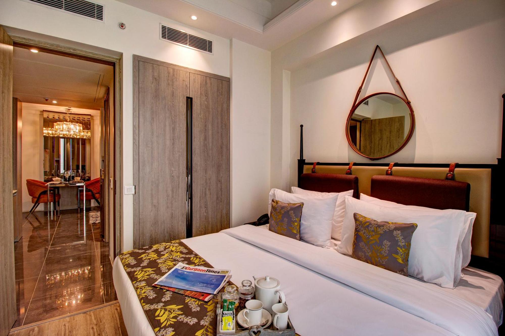 Rhythm Gurugram Hotel & Suites, Sohna Road Ґурґаон Екстер'єр фото